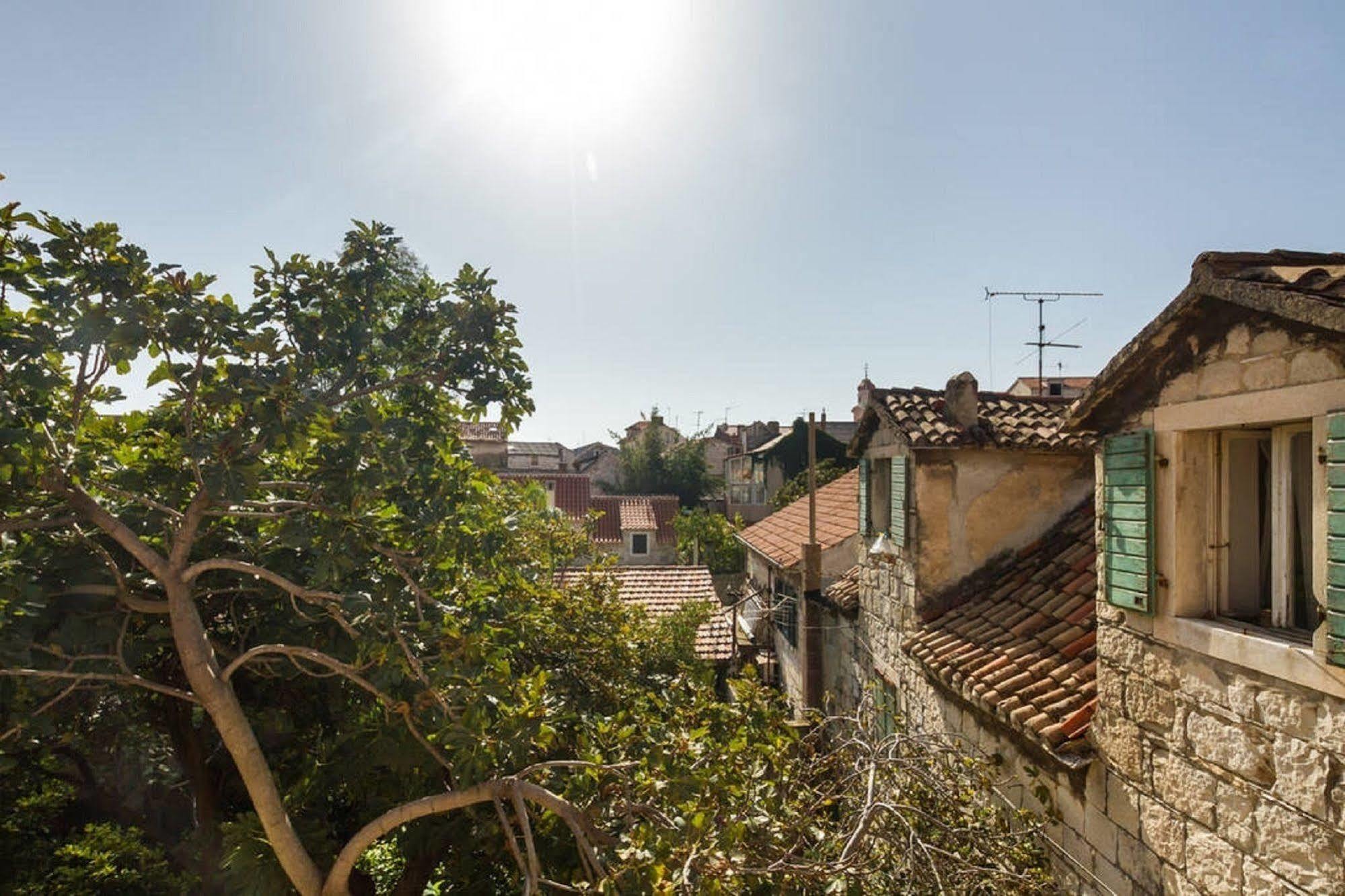 Peruzovic Rooms 1 Split Exterior photo